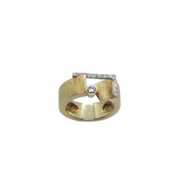 Anillo de oro blanco y oro amarillo con diamantes