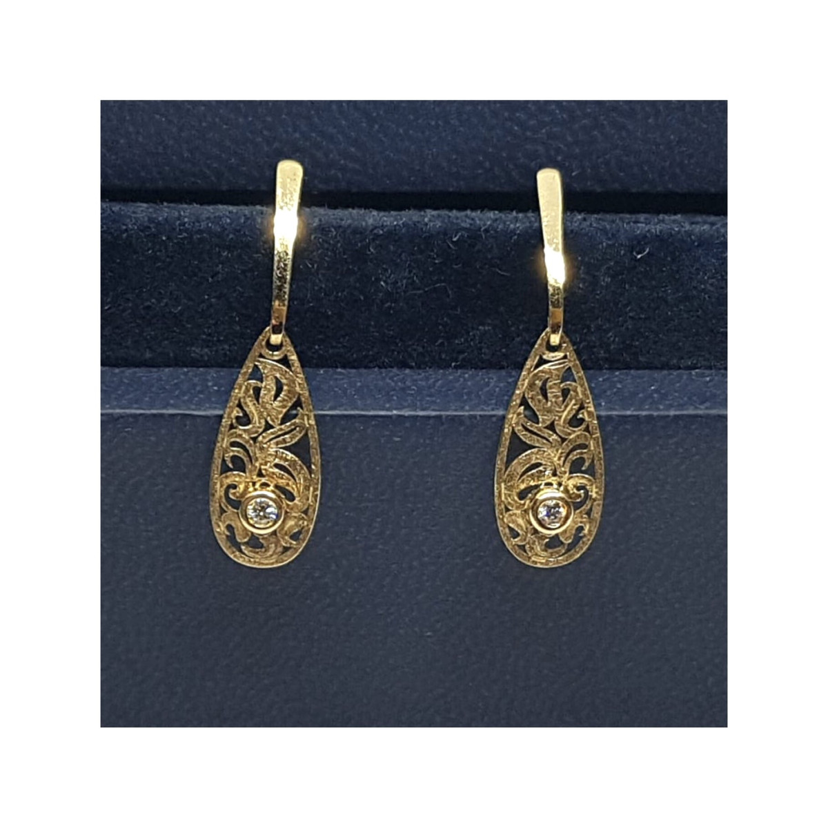 Pendientes de oro amarillo y diamantes