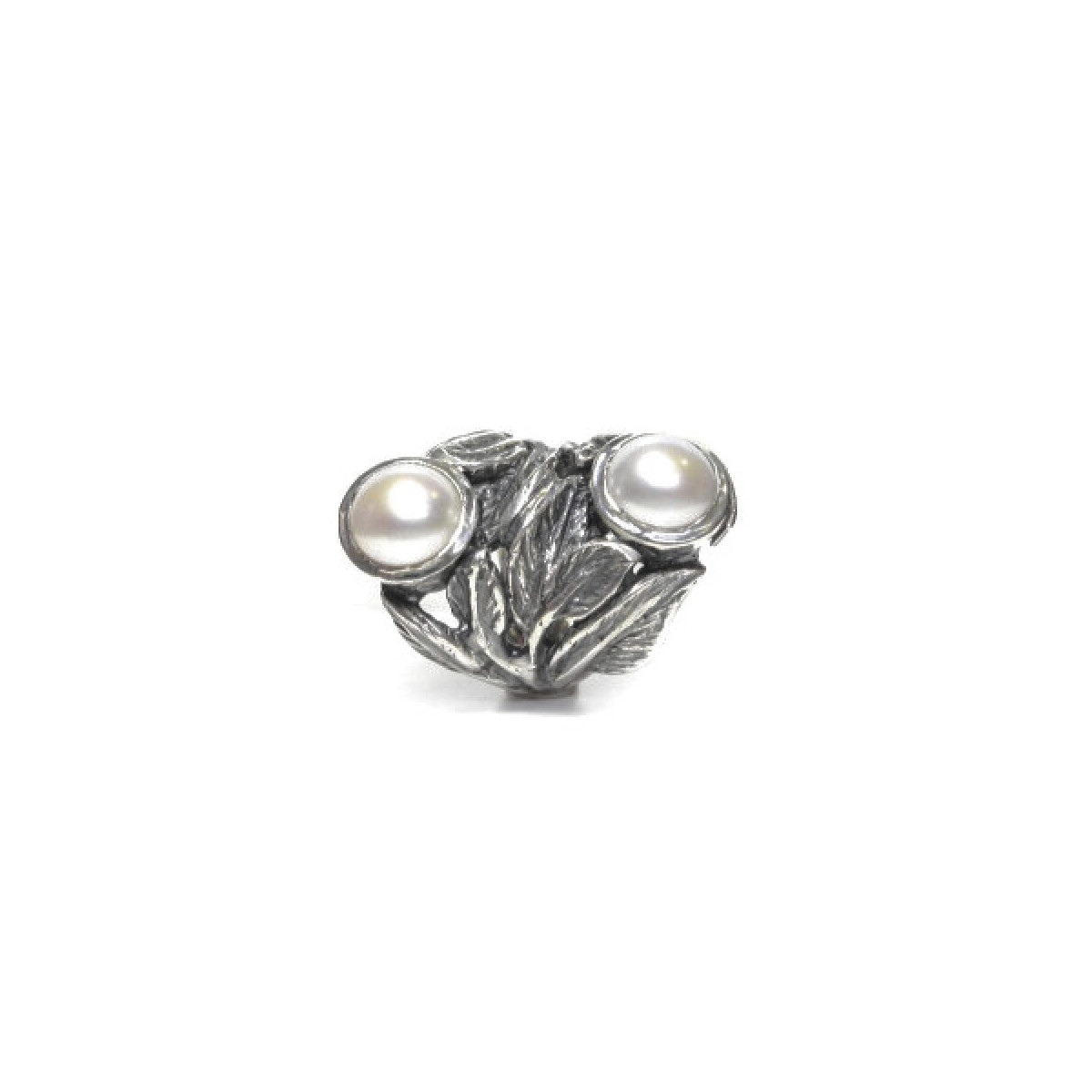 Anillo de plata y  perlas